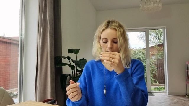 Маккарты, таро, биолокационный маятник, руны - инструменты для проводников!