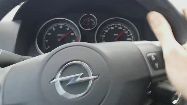 Astra GTC - Acceleration 0-180 + km/h смотреть онлайн