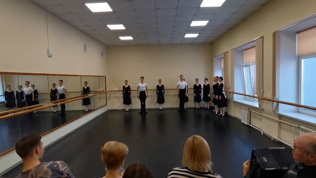 Русский танец, 24.12.2021г. смотреть онлайн