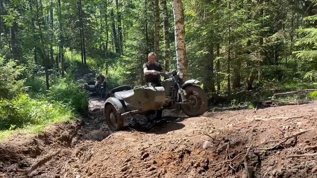 Урал или Днепр МТ-16 МВ-650 Привод на коляску бездорожье смотреть онлайн