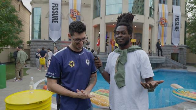 ВО ЧТО ИГРАЮТ НОРМАЛЬНЫЕ ПАЦАНЫ? | BetBoom Dacha VLOG №2 смотреть онлайн