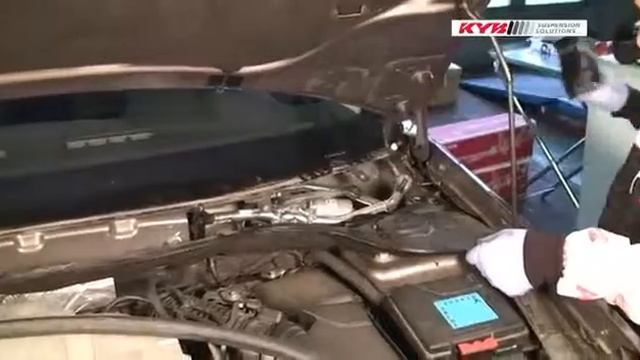 How to replace RENAULT Laguna front shock absorbers смотреть онлайн