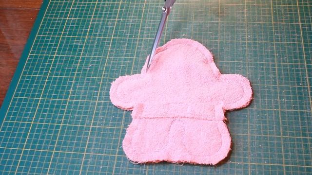 МК Шьем игрушку грелку Поросенок . Грелка с вишневыми косточками. Символ 2019 года смотреть онлайн