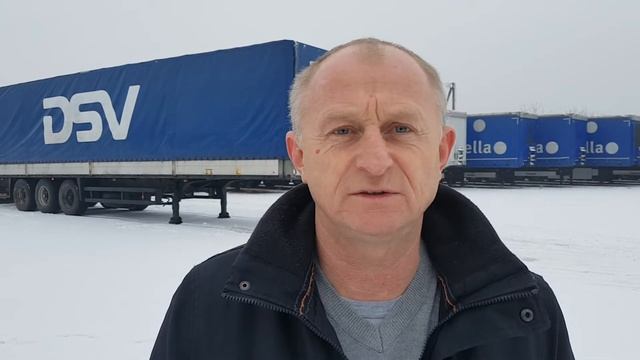Маневрирование полуприцепа с поворотной осью смотреть онлайн