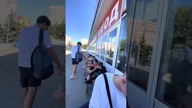 Поймал Stone island на завозе | Рассказываю про блошиный рынок смотреть онлайн