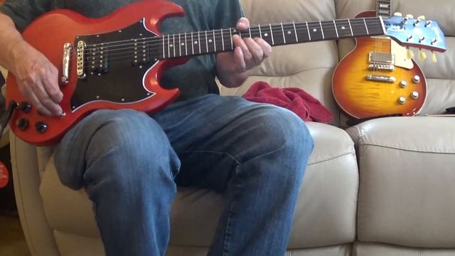 Gibson les paul standard vs sg tribute comparison смотреть онлайн