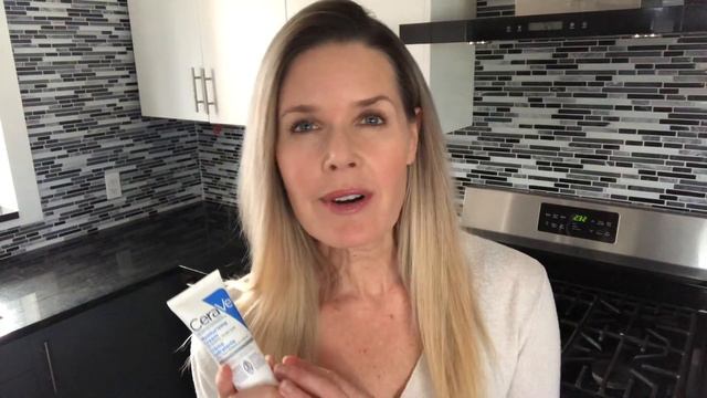 CeraVe FACE & BODY Moisturizing Cream review - gentle enough for your face? смотреть онлайн