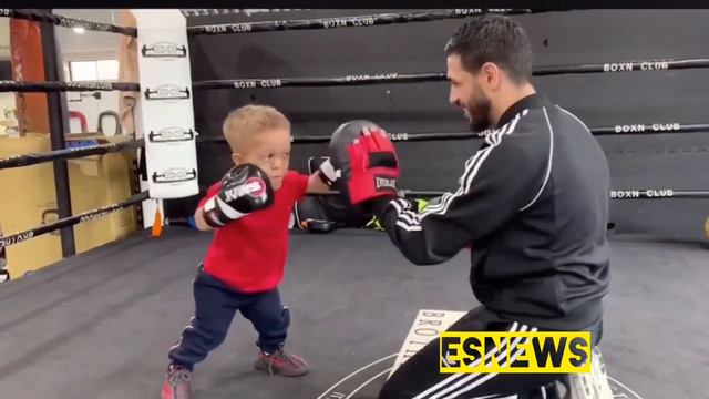 AMAZING Billy Dib Making The Day For A Very Famous New Boxer In Australia смотреть онлайн
