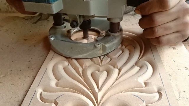 Wood Carving for beginners, perfect handling router machine wood carving смотреть онлайн