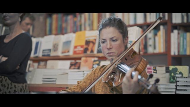 LES SESSIONS DE POCHE / Erotic Market _ Burn your brains out смотреть онлайн