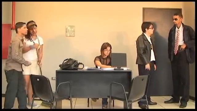 Todos Menos Yo  (Parte 1)