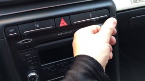 Как извлечь магнитолу в автомобилях Audi