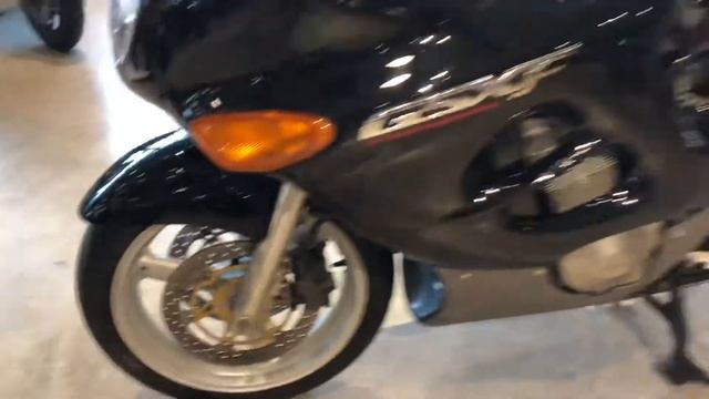 Suzuki GSX750F