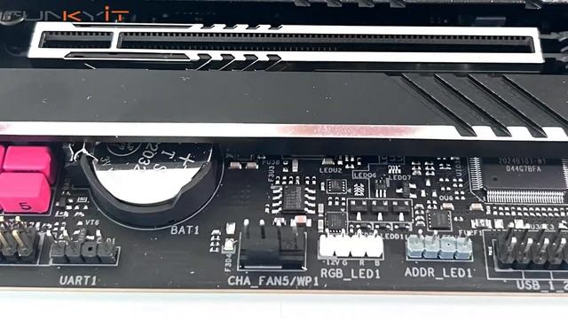 ASRock X670E Taichi - Enthusiast-Grade X670E Motherboard Supporting Ryzen 7000 Processors