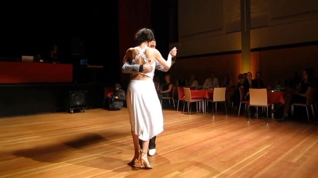"NOCHE DE ESTRELLAS" - VALS .FABIAN Y MICHAELA - TANGO ARGENTINO SHOW - Tango München смотреть онлайн