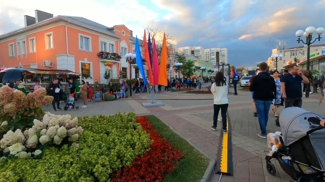 Фестиваль "Белгород в цвету". День третий. Белгородский Арбат и парк Ленина 04.09.2022 смотреть онлайн