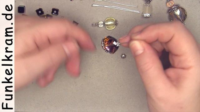 Mini Flacons aus Perlen - Tutorial (JunkJournal) смотреть онлайн