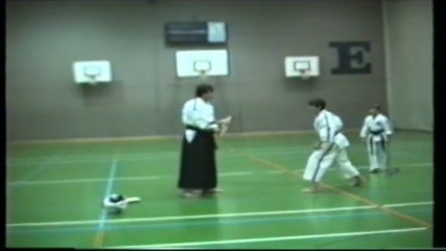 Германия. 1992 год. Показательное выступление. Разбивание досок. Братья Крысины. смотреть онлайн