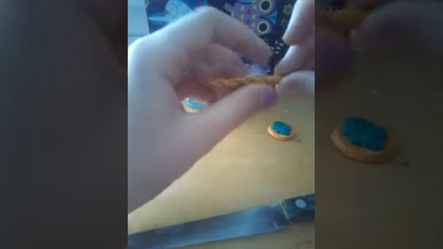 Как слепить из пластилина пирог смотреть онлайн