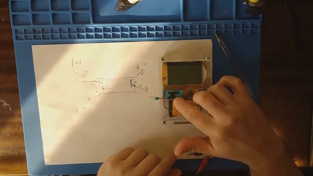 Можно ли ESR метром проверить оптопару,как утверждает один из блогеров. смотреть онлайн