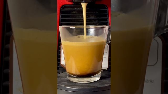Nespresso Essenza mini : A new cup for the day #nespresso #viaggio #segafredo #espresso #coffee смотреть онлайн