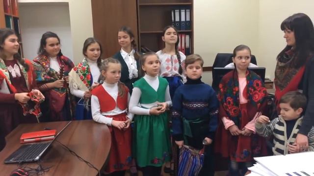 Колядки в кабінетах) смотреть онлайн