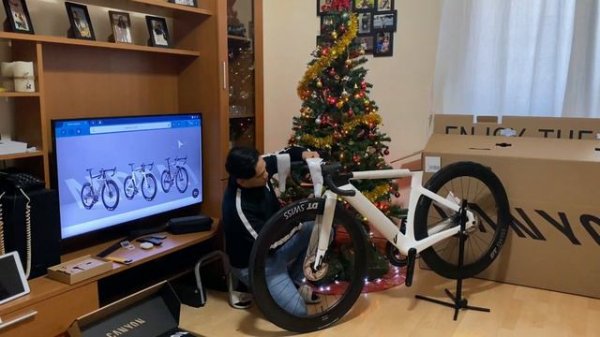 Canyon Aeroad CF SLX 8 Disc Di2 2021