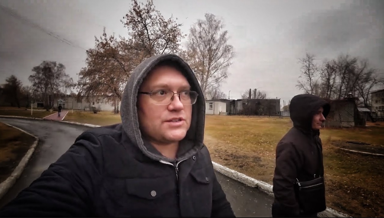 Злачные районы КУРГАНА! Местные рассказали о своей жизни! смотреть онлайн