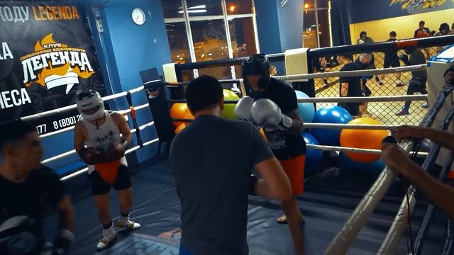 Артур Акаб , Тренировка Акаба , Жесткие Спарринги по Боксу . смотреть онлайн