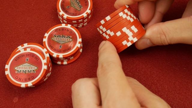 Las Vegas Casino Poker Chip - First Impressions смотреть онлайн