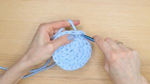 БОЛЬШАЯ КОРЗИНА КРЮЧКОМ из трикотажной пряжи | Корзина ДЛЯ ИГРУШЕК своими руками