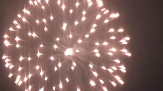 Салют в Уфе на Горсовете - Новый 2010 год! смотреть онлайн