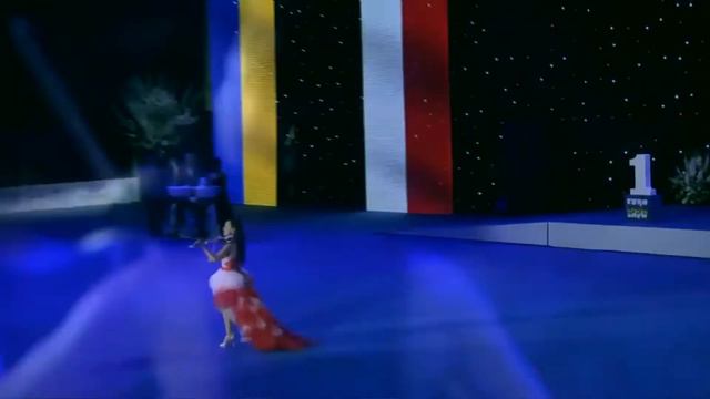 Полячка отжигает на скрипке на EURO DOG SHOW 2017 смотреть онлайн