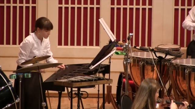 Камерный оркестр "Виола". Шостакович "Вальс-шутка" из цикла "Танцы кукол" смотреть онлайн