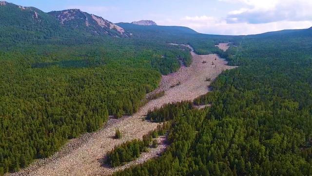 Таганай. Большая каменная река смотреть онлайн