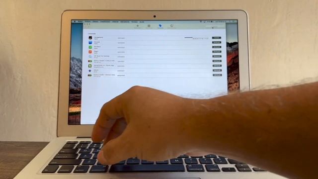 Instalar Garageband en una MacBook Air Vieja y Antigua смотреть онлайн