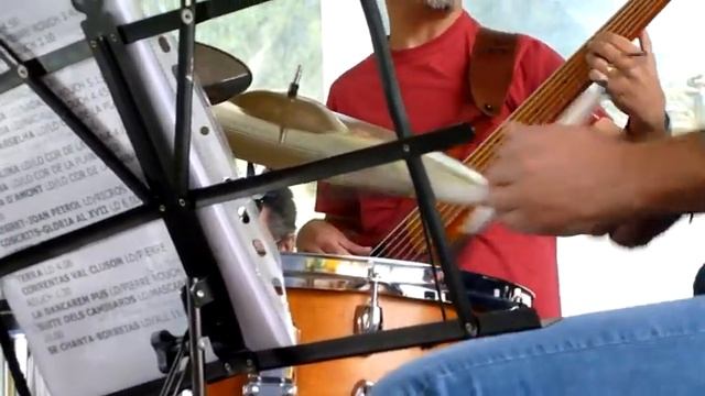 Grande Orchestra Occitana & Sergio Berardo.. " mazurka " Pradleves 8-9-13 смотреть онлайн