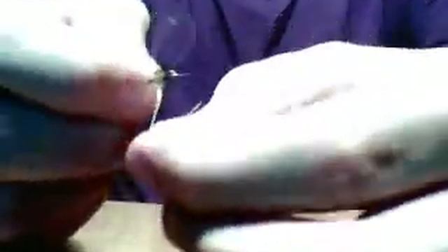Как привязать крючок.Whow to bind a hook for fishing . смотреть онлайн