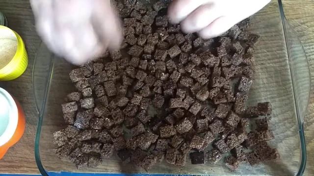 Как приготовить вкусные сухарики с маленьким секретиком. смотреть онлайн