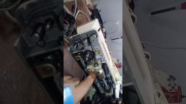 réparation de machine à coudre Singer(496)إصلاح ماكينة خياطة سنجر смотреть онлайн