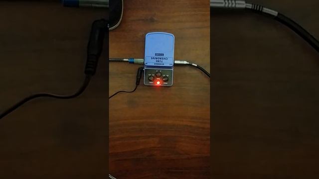 Behringer tube overdrive TO100 смотреть онлайн