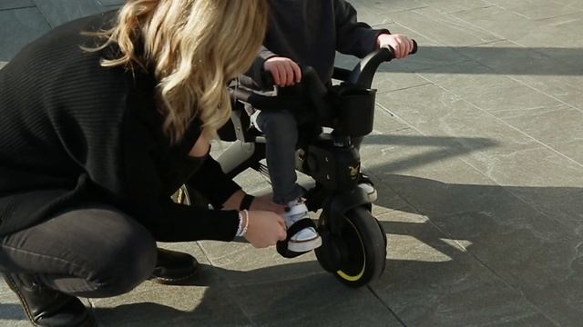 The New Limited Edition Doona Liki Trike Gold смотреть онлайн