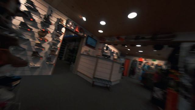 SkiSet Virtual Tour FPV (4K) смотреть онлайн