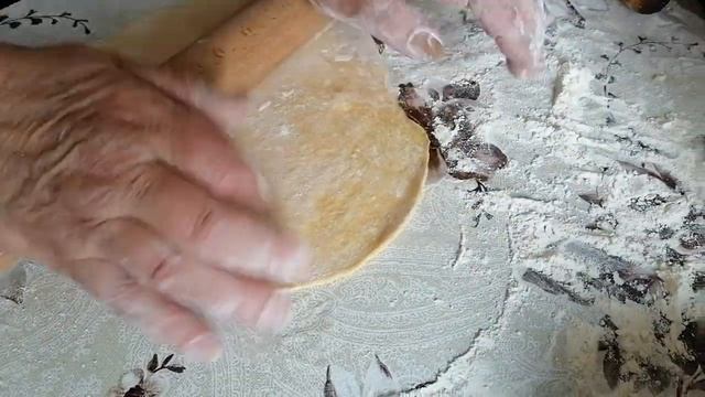 лапша домашняя на яйцах домашняя курочка.