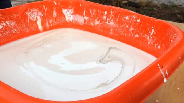 Эксперименты с неньютоновской жидкостью!