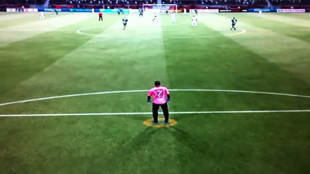 Один из самых красивых голов в FIFA 12 смотреть онлайн