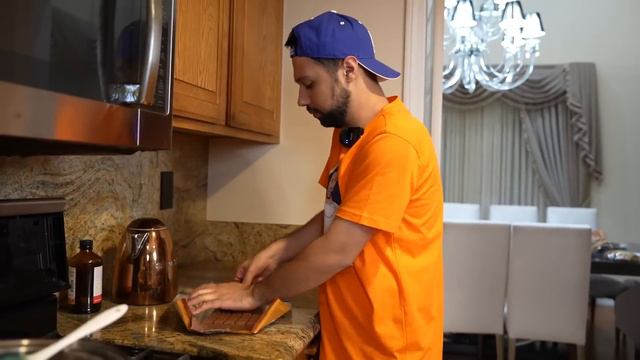 Պատրաստում եմ ՀՍԿԱՅԱԿԱՆ ուտելիքներ // KAR comedy смотреть онлайн