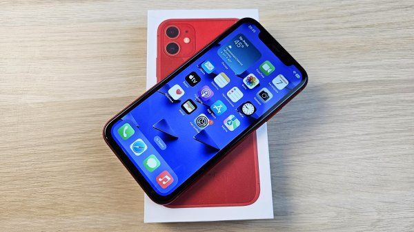 ВОССТАНОВЛЕННЫЕ АЙФОНЫ ЭТО ЛОТЕРЕЯ! БУДЬТЕ ОСТОРОЖНЕЕ