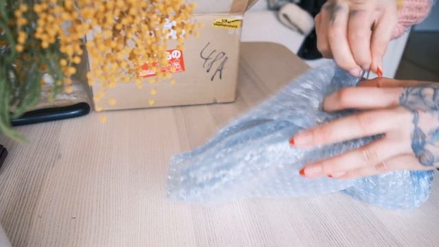 ONE WEEK // drawing new things, tattooing peonies смотреть онлайн