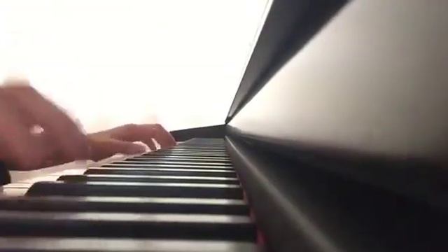 Красивое исполнение на пианине❤❤ смотреть онлайн